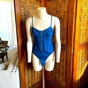 Fashion Nova Medium NWOT Denim Bodysuit! Never Worn STRETCHY!